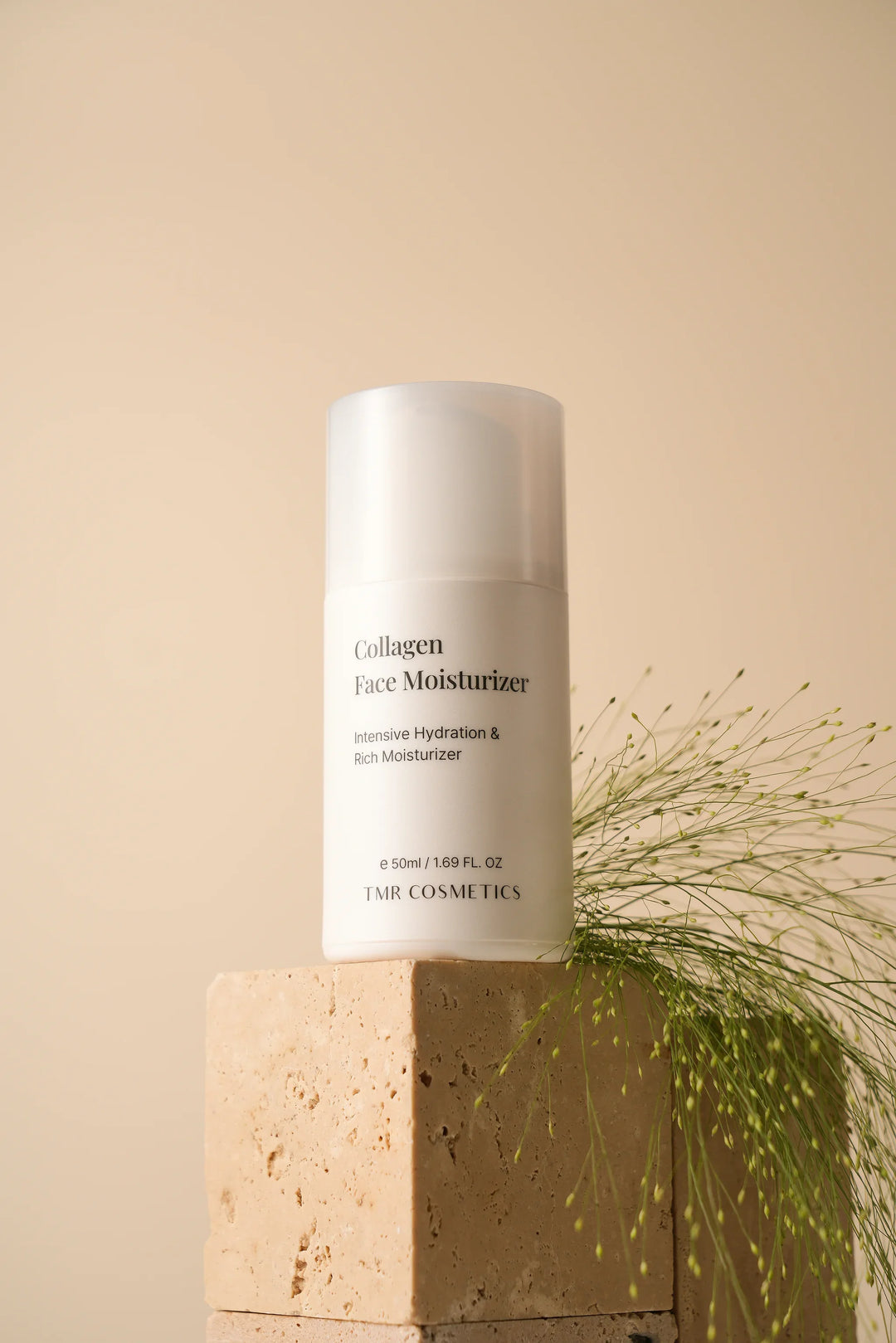 Nourishing moisture barrier cream infused with botanical lipids like rosehip oil, argan oil, and mango butter to protect against environmental stress.